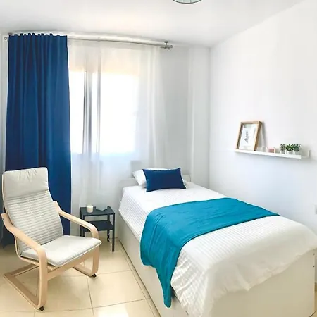 'your Home-los Abrigos-tenerife' Апартаменты