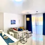 'your Home-los Abrigos-tenerife' شقة